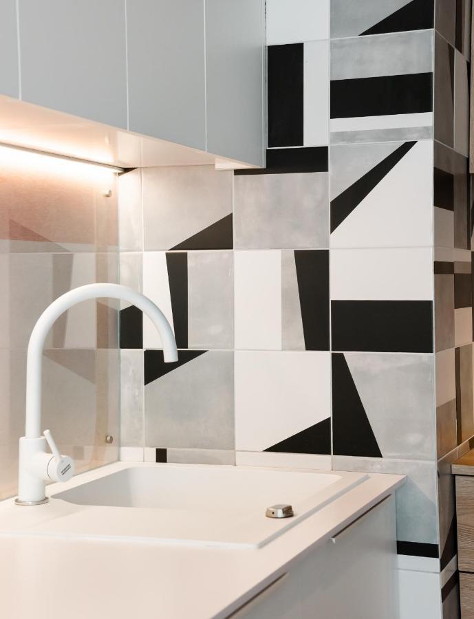 Postepu Comfort Apartment Varsó Kültér fotó